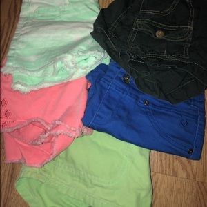 5 pairs of size small shorts